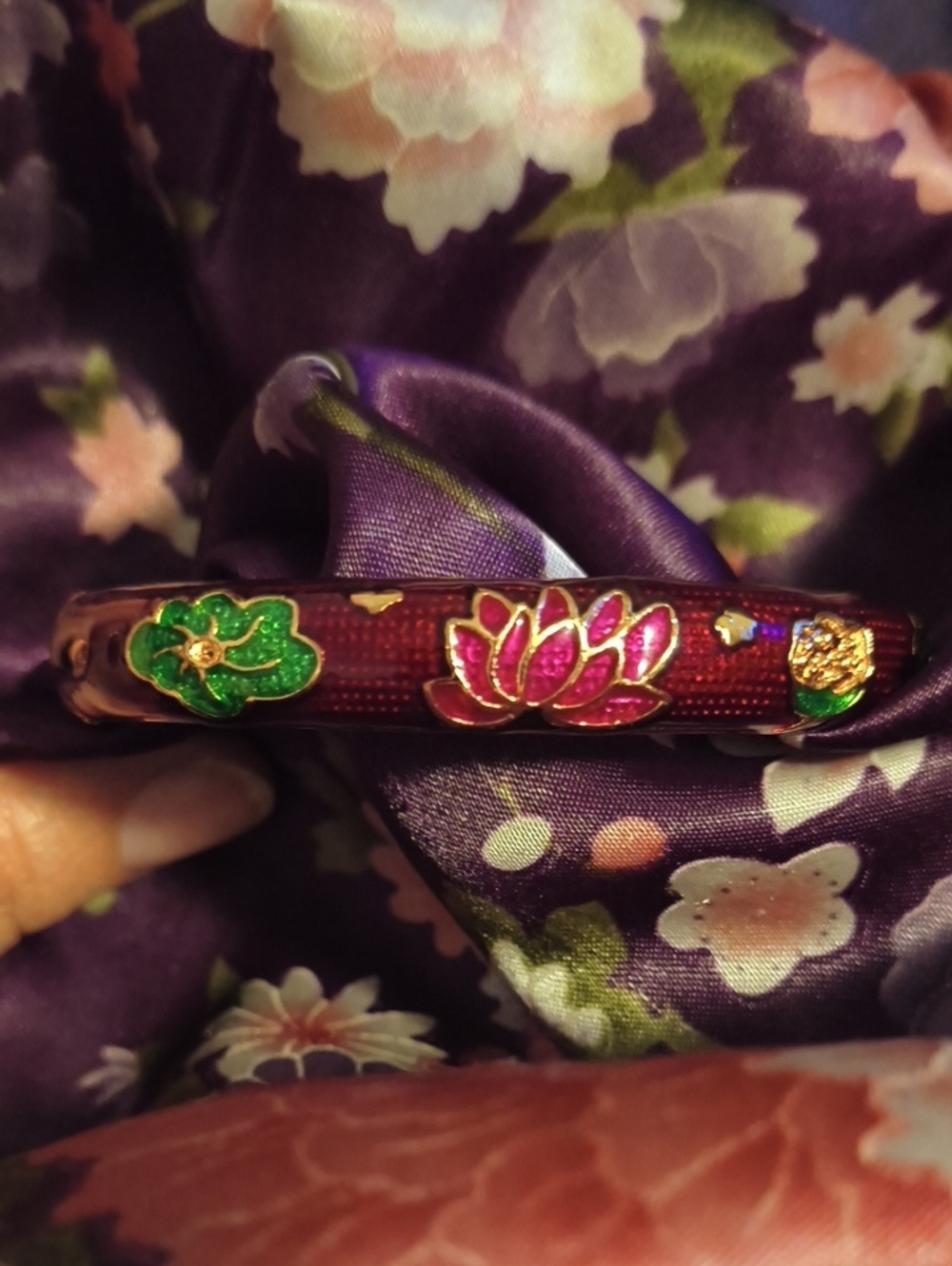 Beautiful Jiu Long Xing Red Enamel & Flower Bangle With Gold Plate